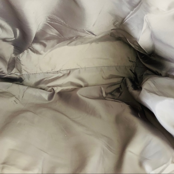 Neiman Marcus Metallic Gray Tote Good Condition💗🎉HP🎊🎁 - Picture 12 of 14